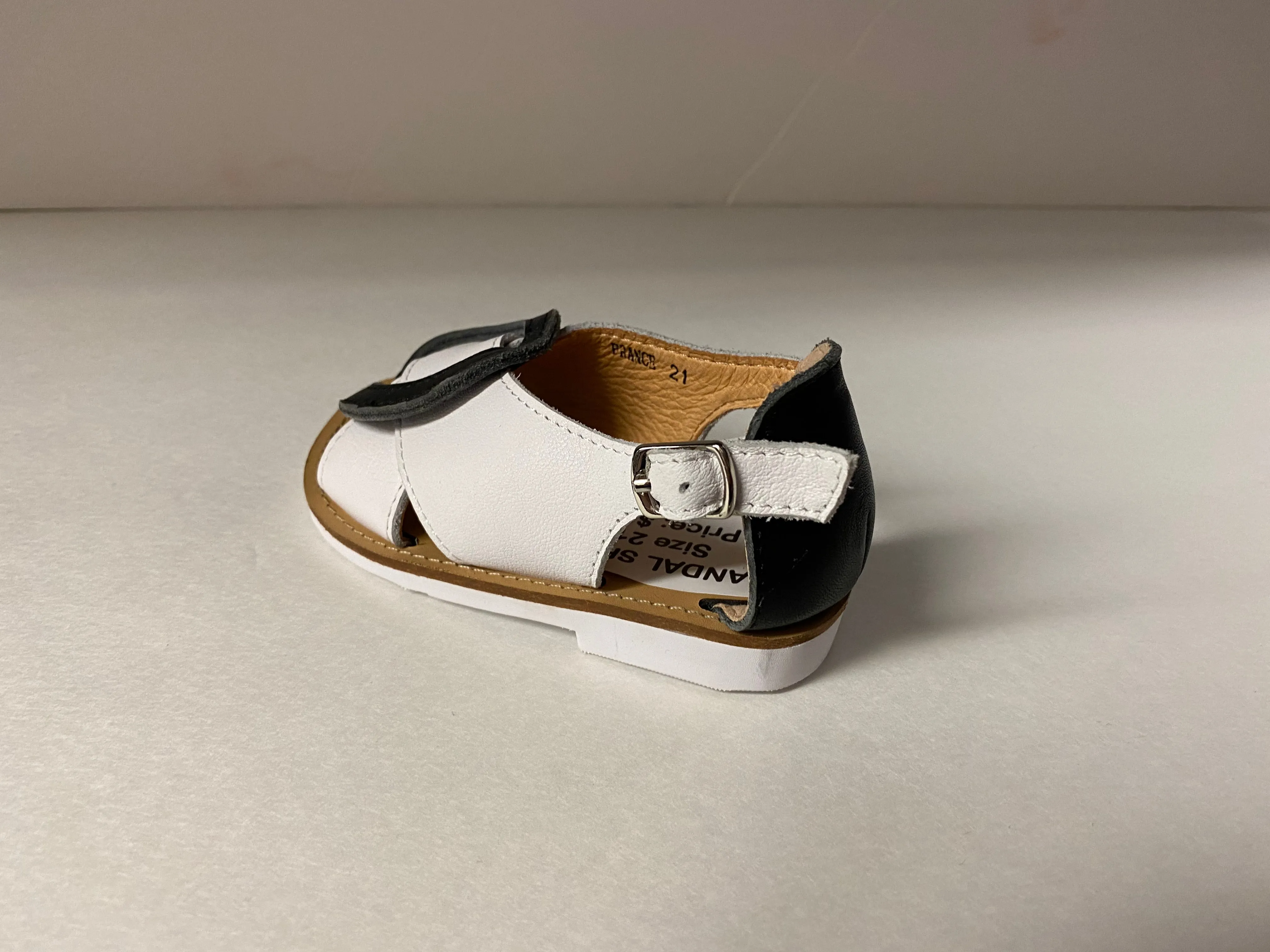 SALE Giovanni France Circle Charm Sandal